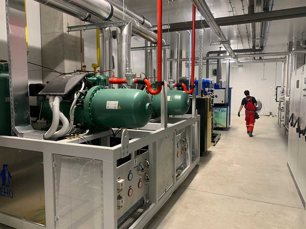 čovek među mašinama